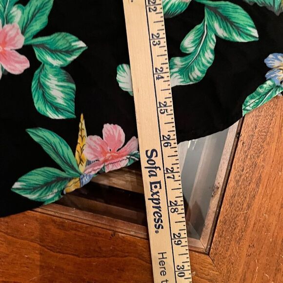 Old Navy Black GreenโHoliday Vacation TopโBlouse - Picture 10 of 12